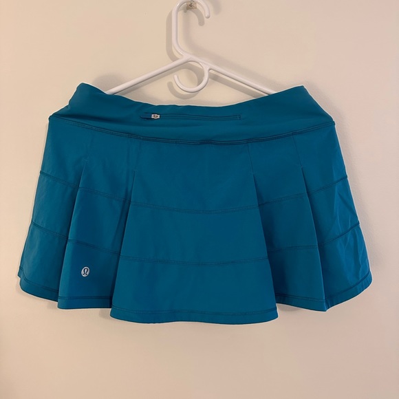 Lululemon skirt! - Picture 1 of 3